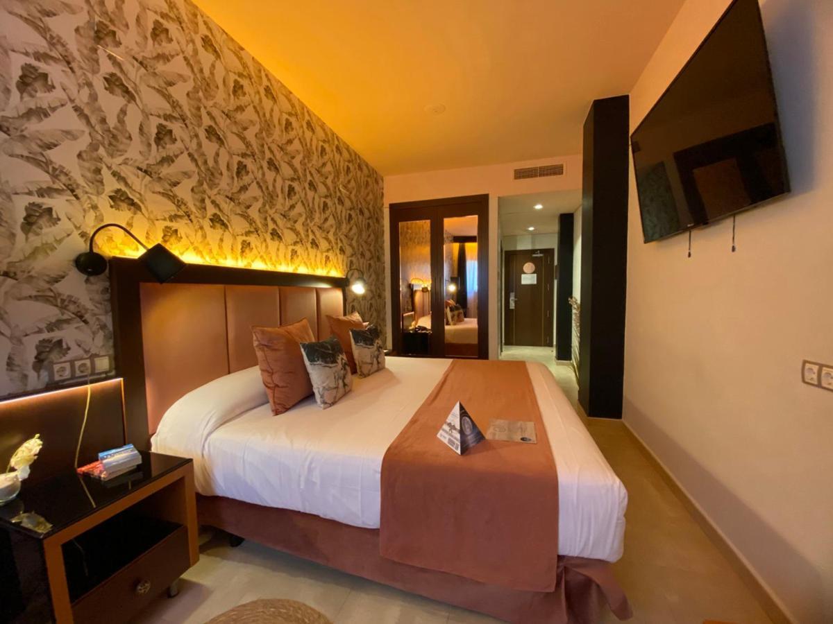 On Aleta Room Designed For Adults Альмуньекар Экстерьер фото