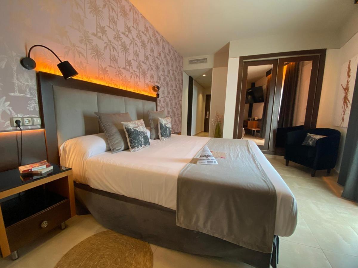 On Aleta Room Designed For Adults Альмуньекар Экстерьер фото